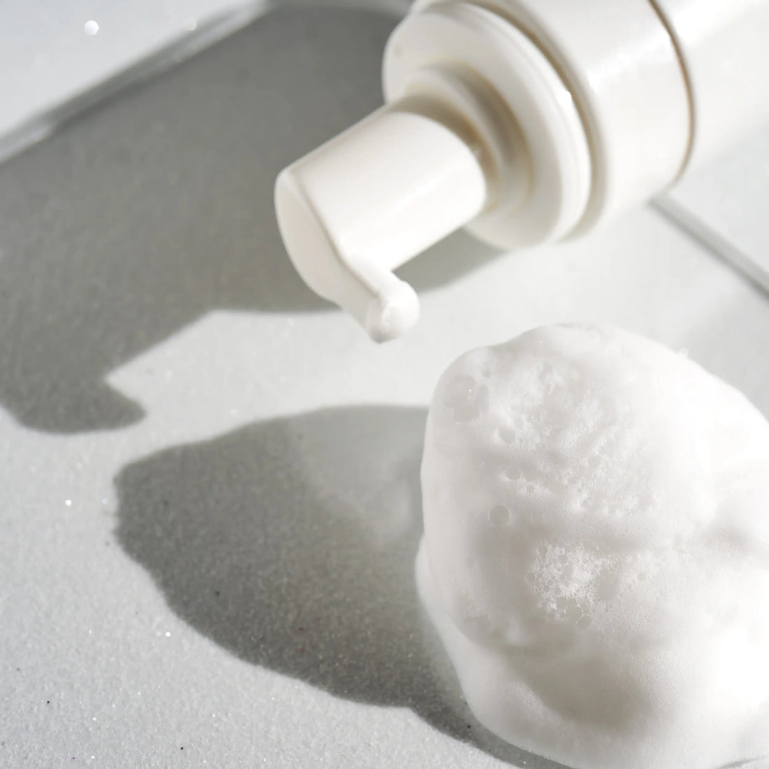 Detergente in mousse: come si forma la schiuma e quali sono i suoi vantaggi?